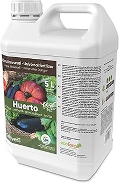Cómo elegir los mejores abonos líquidos para tu huerto urbano